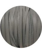 Cuir plat de 3mm soft gris clair bords droits en vente au cm
