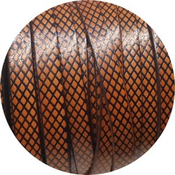 Cuir plat de 10mm camel avec relief croisillons noirs en vente au cm