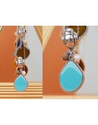 Gros hanger ethnique en zamak placage argent avec 1 accroche