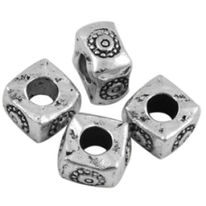 Perle intercalaire cubique gravures 4 faces couleur argent tibet-7.5mm