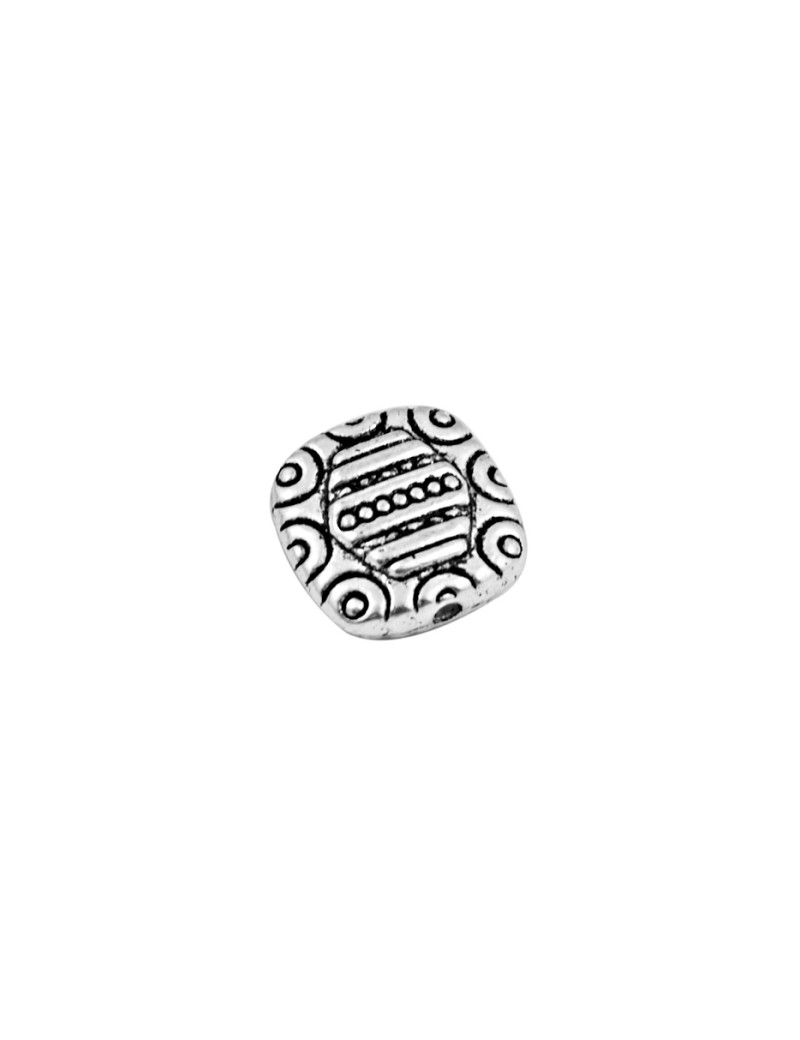 Perle carree gravee en relief couleur argent tibetain-13mm