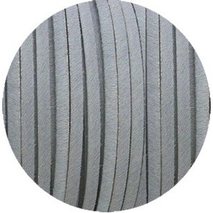 Laniere de cuir plat gris clair avec poils-5mm