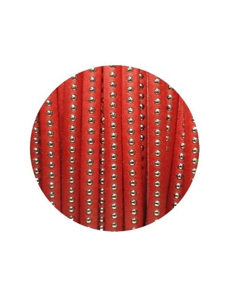 Cordon de cuir plat 6mm rouge corail à billes vendu au mètre