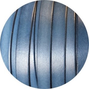 Cordon de cuir plat de 10mm bleu gris-vente au cm