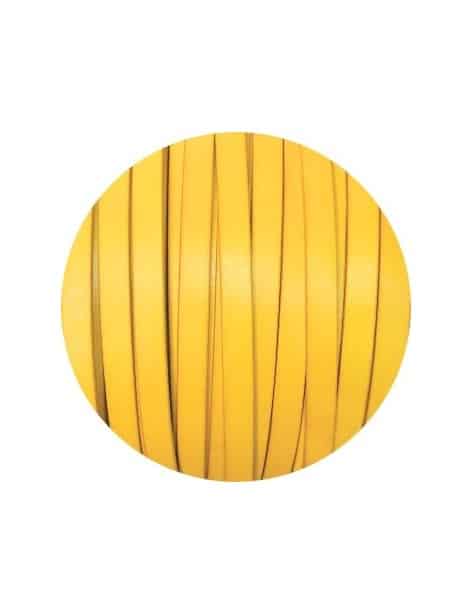 Cordon de cuir plat de 10mm jaune sans bords noirs vendu au metre