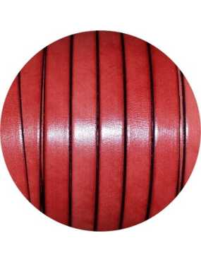 Cordon de cuir plat 10mm x 2mm de couleur rouge pâle marbré vendu au cm