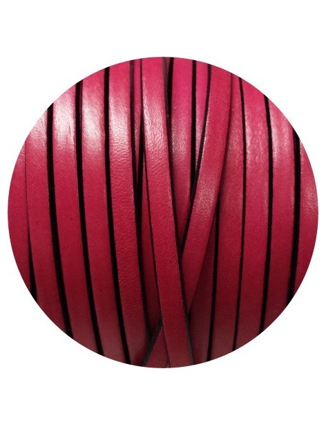 Cuir plat de 5mm fuchsia avec bords noirs vendu au mètre