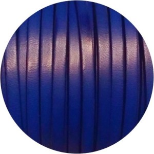 Cuir plat de 5mm de couleur bleu marine vendu au cm