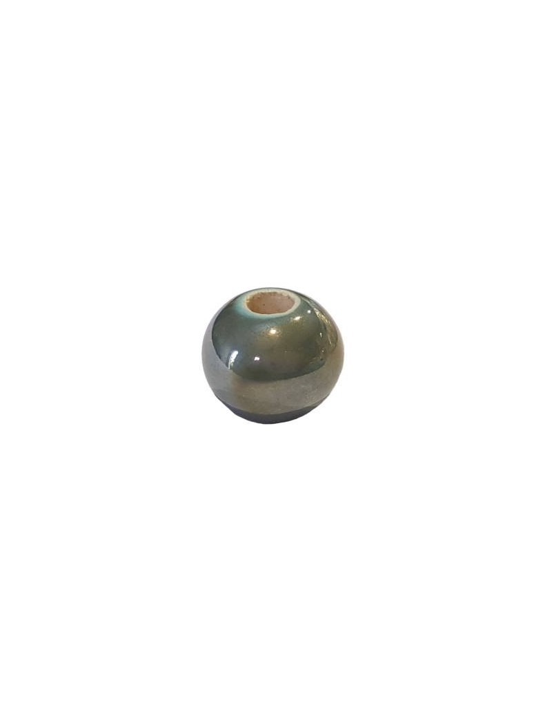 Perle boule de 12mm en céramique vert amande nacré