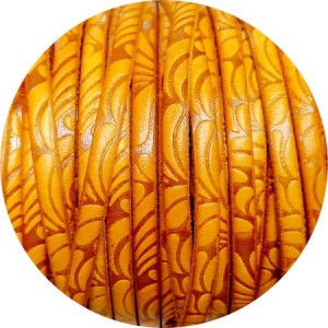 Cuir plat de 5mm fantaisie avec relief floral jaune orangé en vente au cm