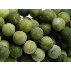 Fil de 38 perles rondes jade de Taiwan de 10mm tons verts effet givré