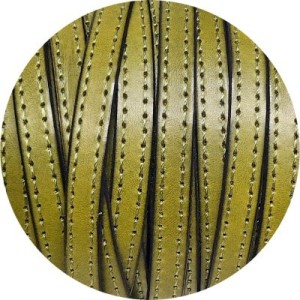 Cuir plat de 10mm vert pistache coutures au ton en vente au cm-Premium