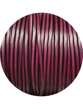 Cuir plat lisse de 3mm magenta en vente au cm Cuir plat lisse de 3mm magenta en vente au cm