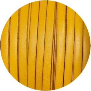Cordon de cuir plat 5mm jaune classique en vente au cm